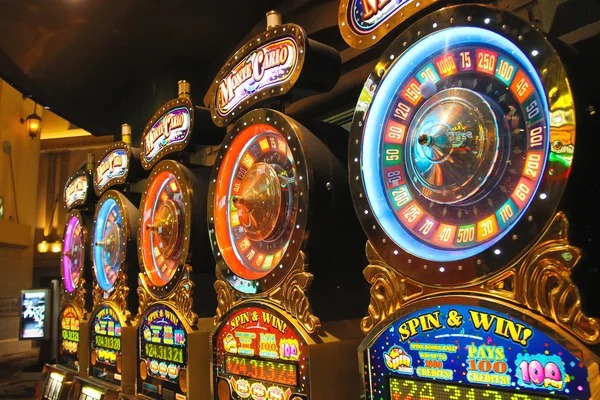 Phoenix Rises slot reels showing phoenix wild and scatter symbols